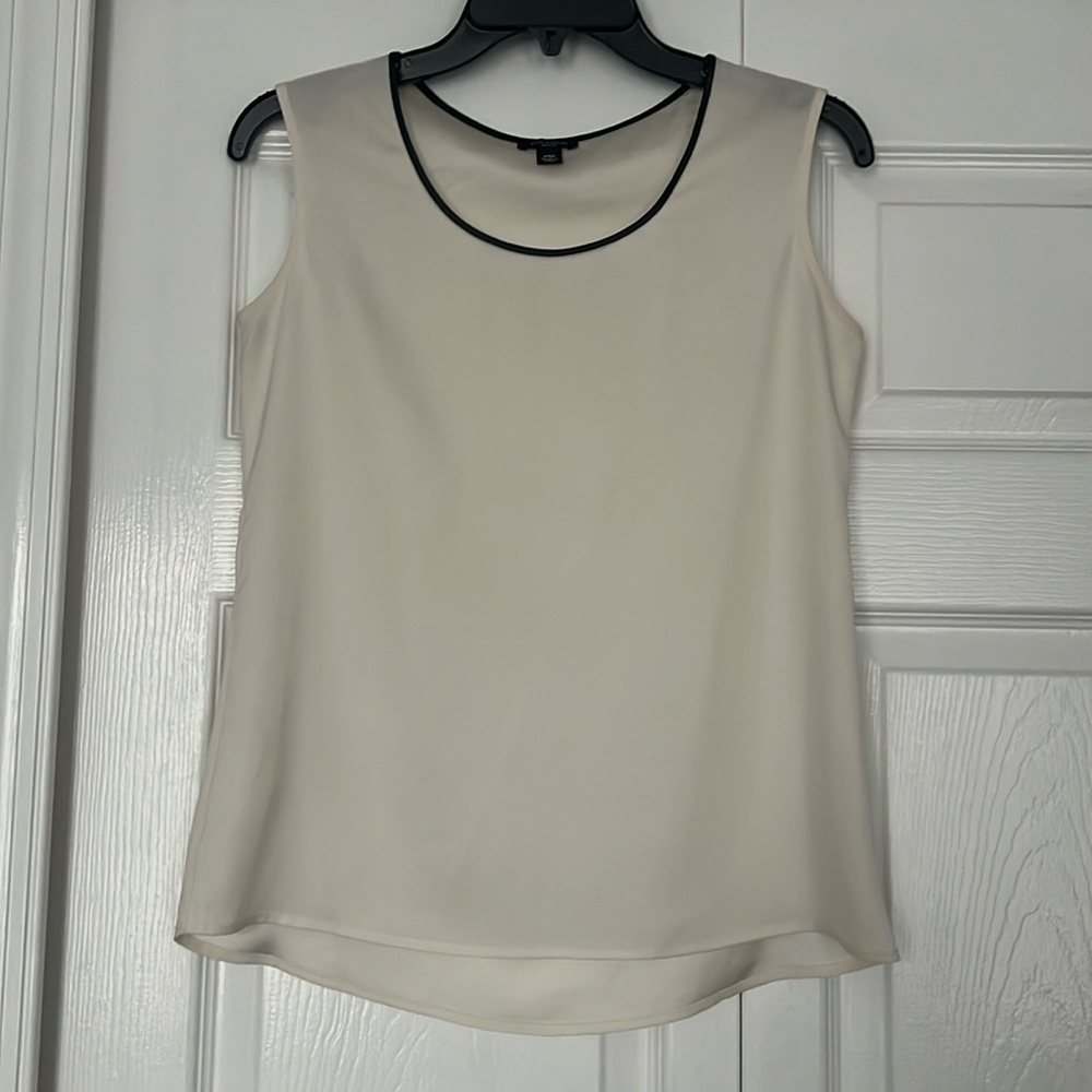 Ann Taylor White Black Faux Leather Trim Shell Blouse XS Petite Workwear